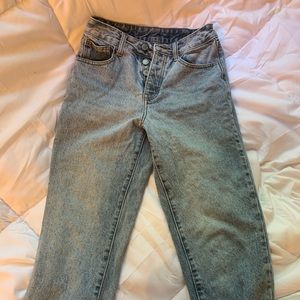 Gently used Brandy Melville boyfriend jeans S